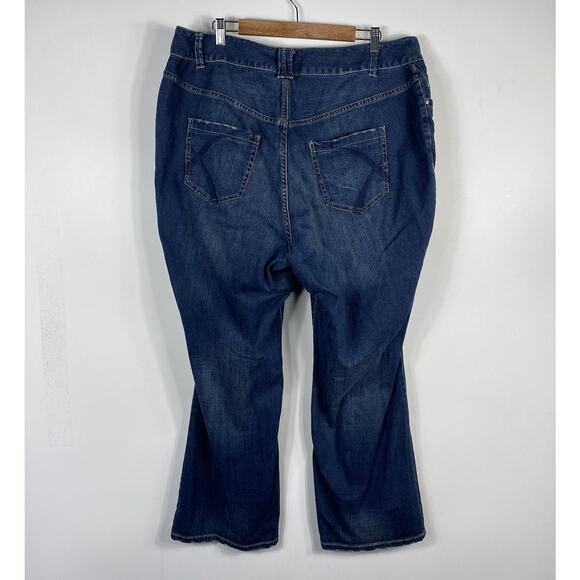 Lane Bryant Size 20 Petite Distinctly Boot Cut 5-Pocket Jeans Blue Dark Wash - Picture 2 of 4
